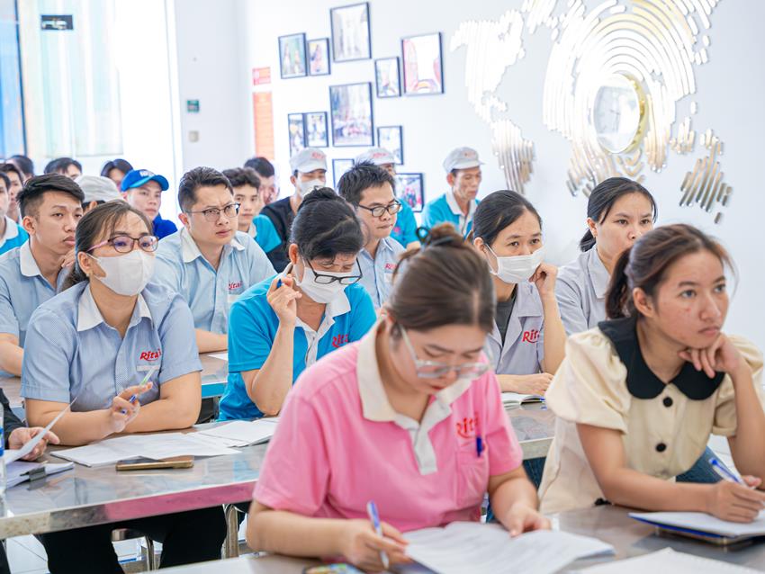 Prioritizes Workplace Safety 3